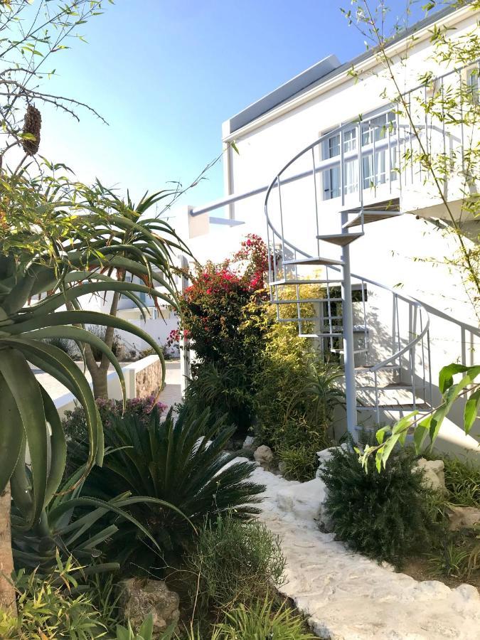 Perfect 10 - 10 To 13 Sleeper Luxury Holiday Home Breakage Deposit Of R2500 Per Weekend Lease 랑게바안 외부 사진
