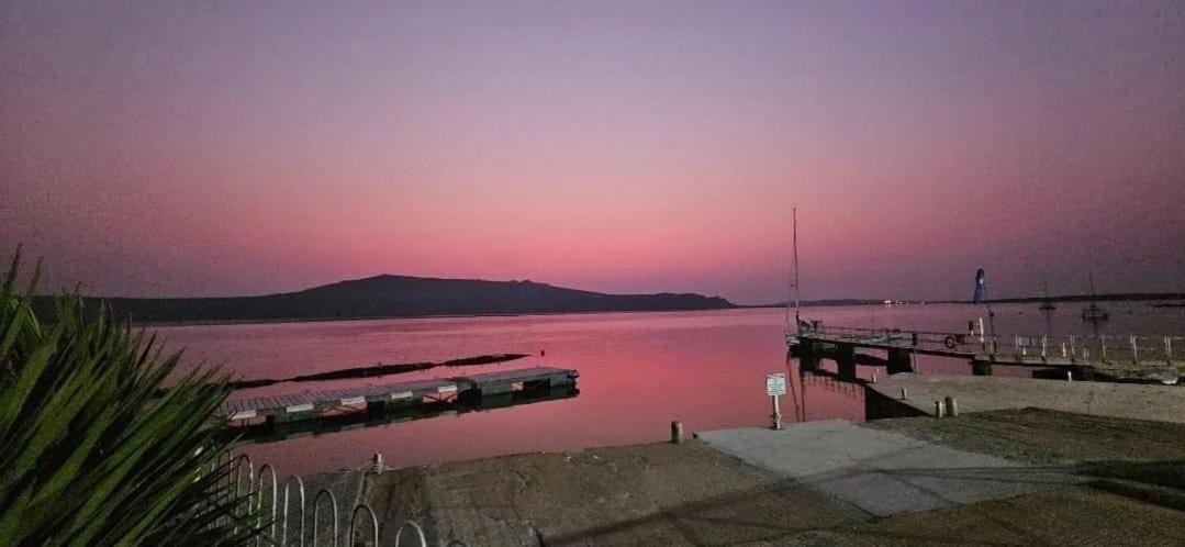 Perfect 10 - 10 To 13 Sleeper Luxury Holiday Home Breakage Deposit Of R2500 Per Weekend Lease 랑게바안 외부 사진