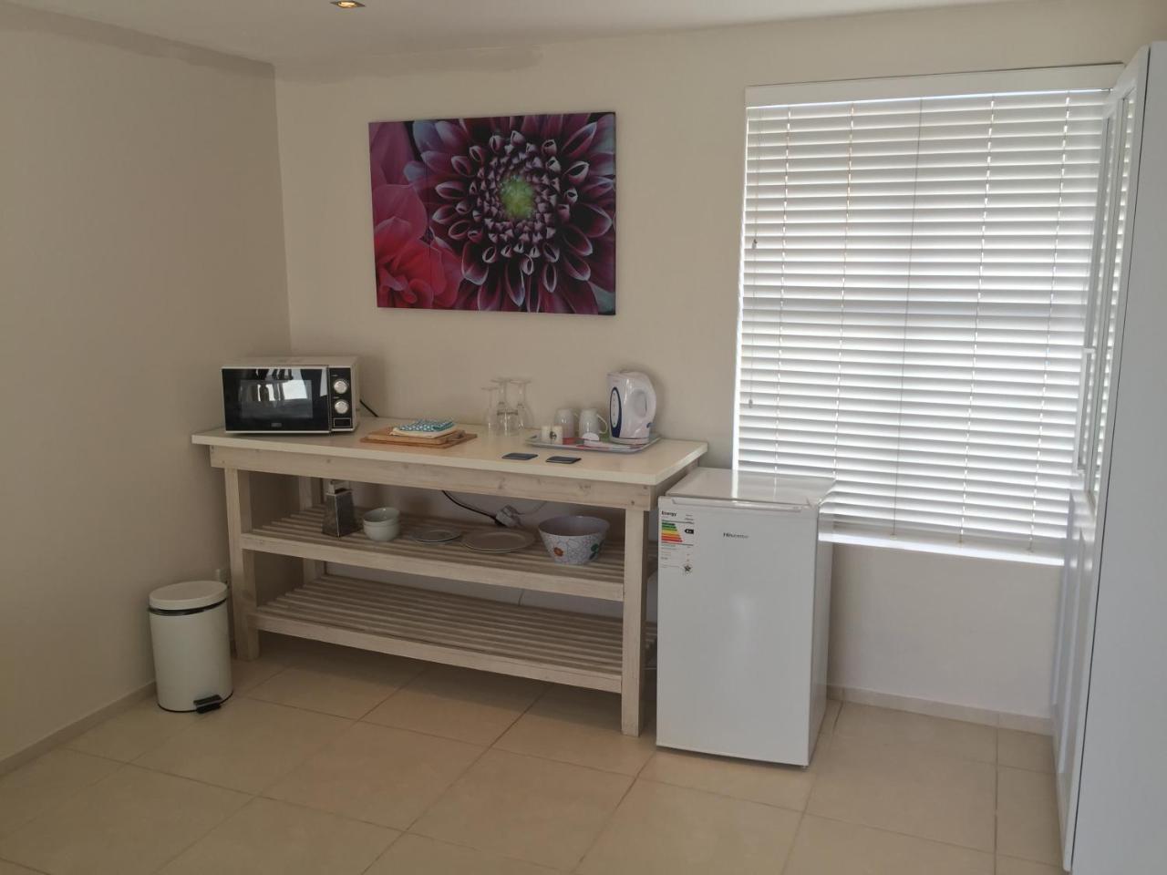 Perfect 10 - 10 To 13 Sleeper Luxury Holiday Home Breakage Deposit Of R2500 Per Weekend Lease 랑게바안 외부 사진