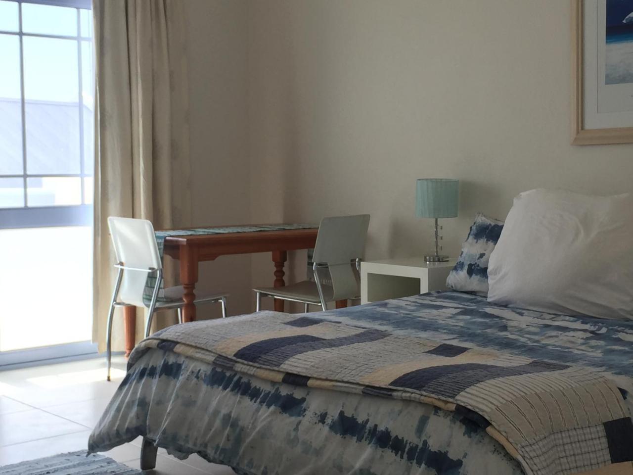 Perfect 10 - 10 To 13 Sleeper Luxury Holiday Home Breakage Deposit Of R2500 Per Weekend Lease 랑게바안 외부 사진