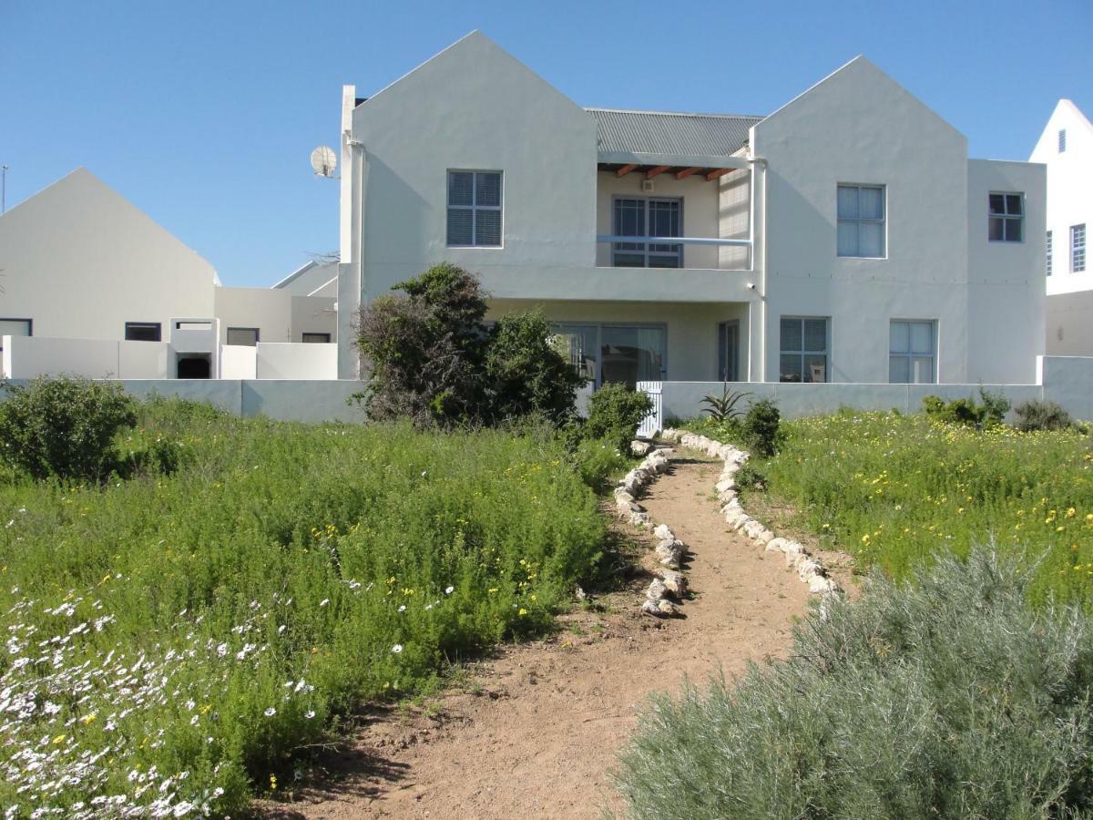 Perfect 10 - 10 To 13 Sleeper Luxury Holiday Home Breakage Deposit Of R2500 Per Weekend Lease 랑게바안 외부 사진